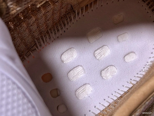 Clay V2 EG7490 Yeezy Boost Adidas 350 1211